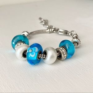 Floral Crystal Glass Bead Bracelet | Bella Perlina 🦋